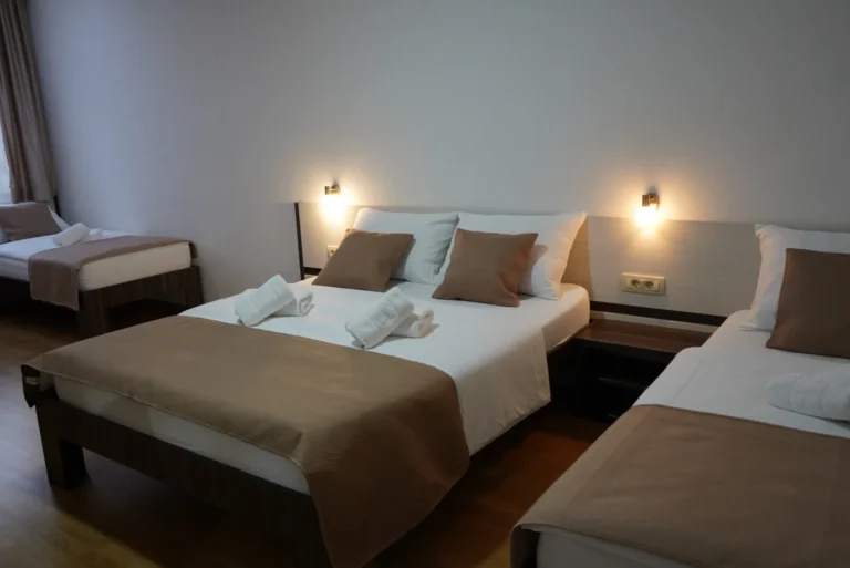ck13- Hotel Zeljko