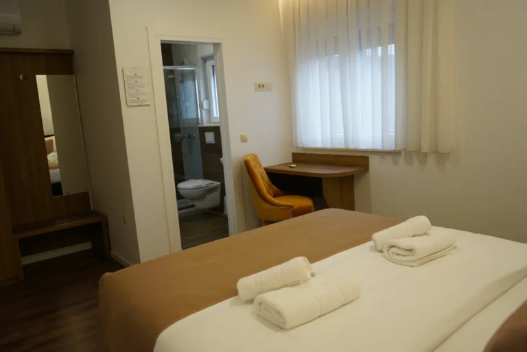 ds11- Hotel Zeljko