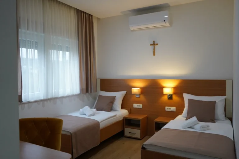 ds13- Hotel Zeljko