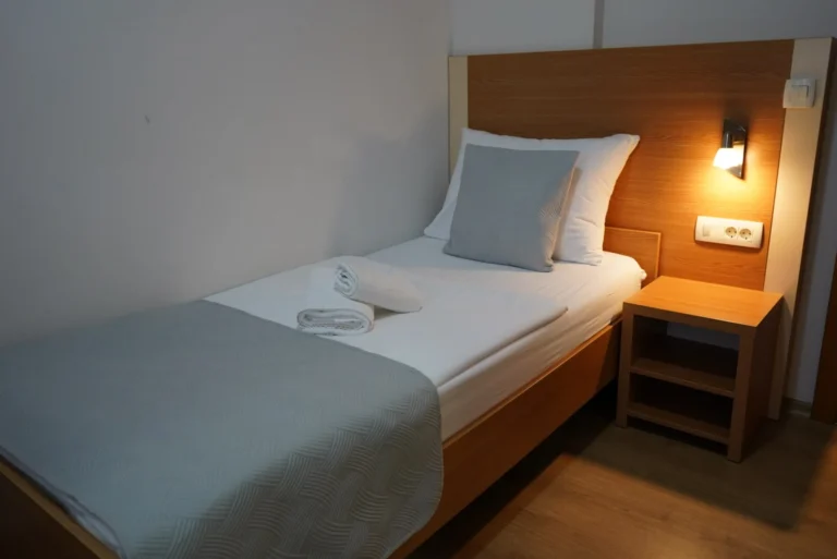 js11- Hotel Zeljko